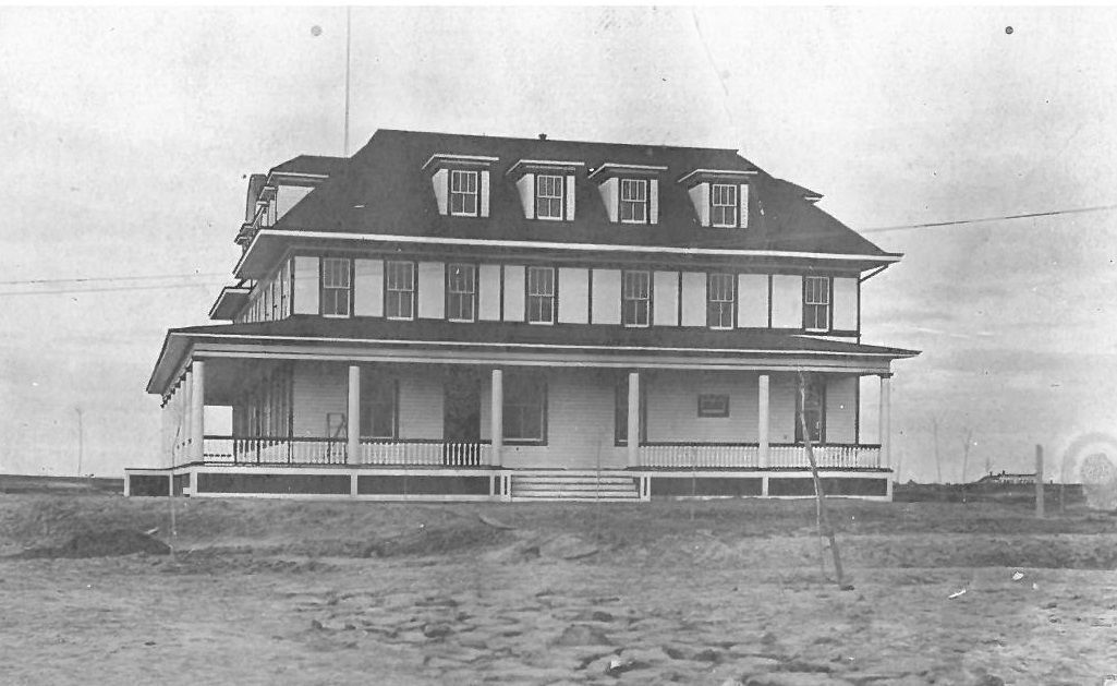 Riverside Inn